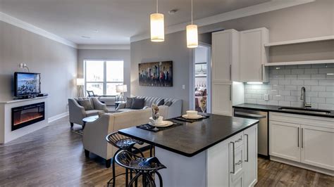 the barton clayton mo 63105|Pet.